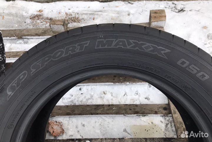 Dunlop SP Sport Maxx 050 235/60 R18 103H