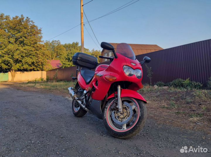Suzuki Katana 600