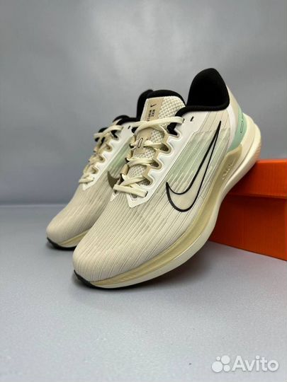 Кроссовки Nike zoom winflo 9