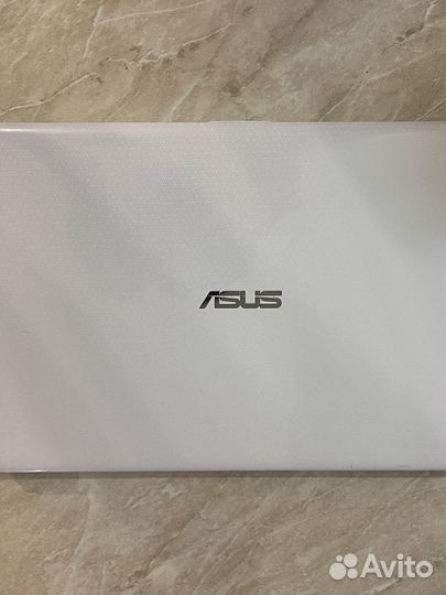Asus e203m