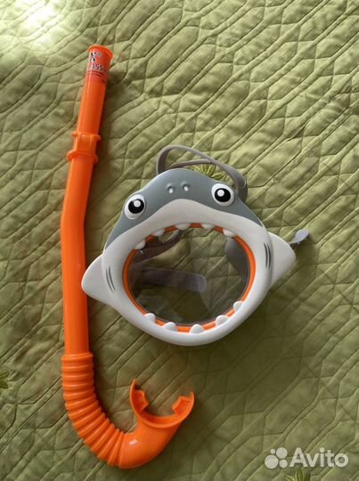 Маска с трубкой детская акула