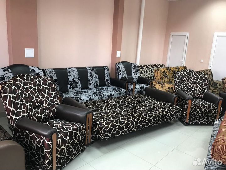 Диван и 2 кресла