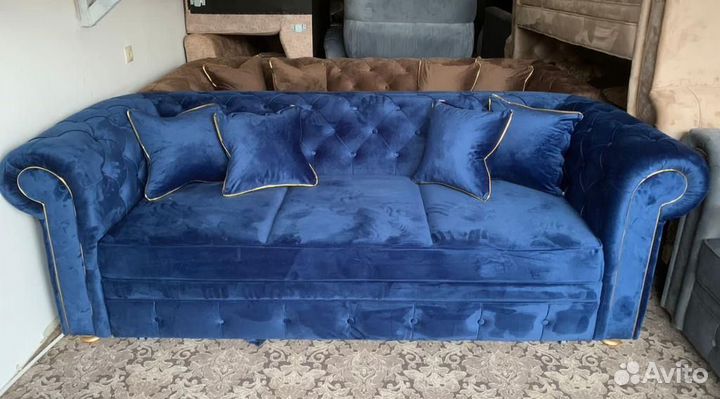 Диван поямой