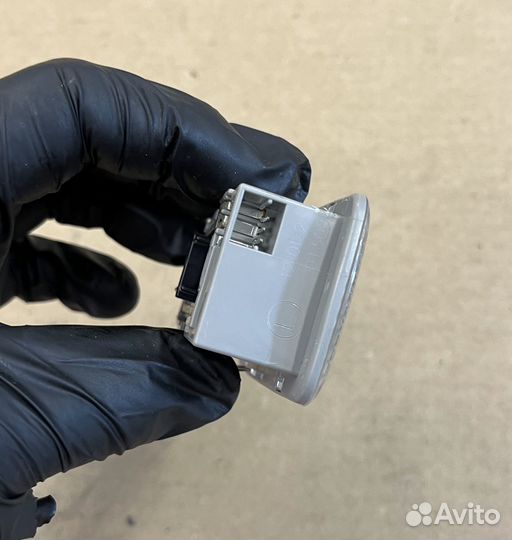 Плафон салонный задний Ниссан Х-Трейл Т31 Теана 31