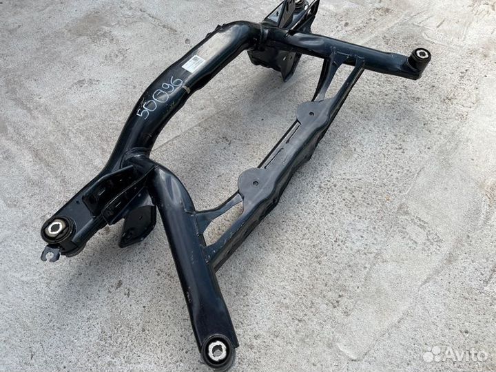 Подрамник задний Volkswagen Tiguan