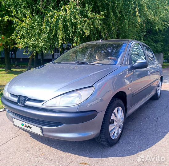 Peugeot 206 1.4 МТ, 2003, 175 236 км