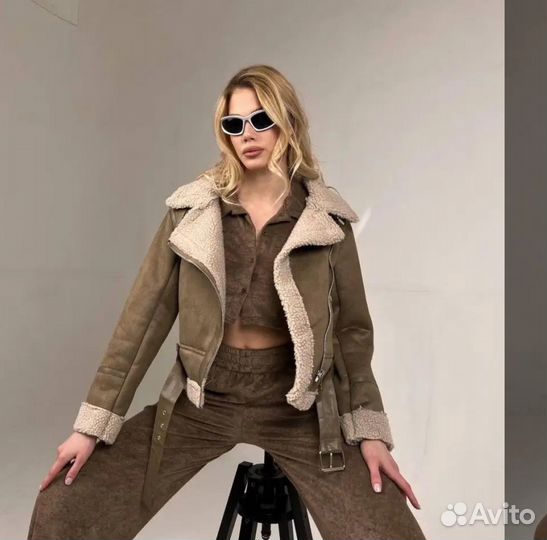 Продам женскую дубленку