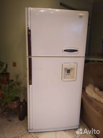 Холодильник LG