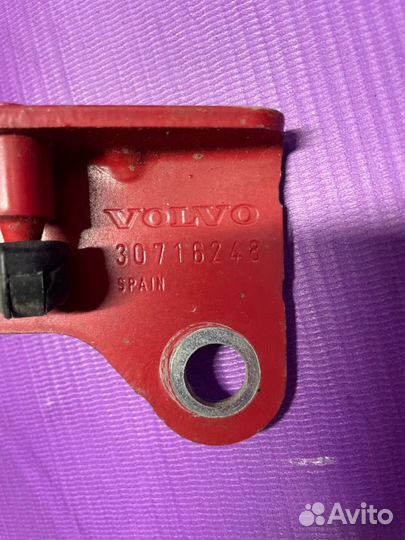 Петли крышки багажника задние Volvo S40 B4164S3