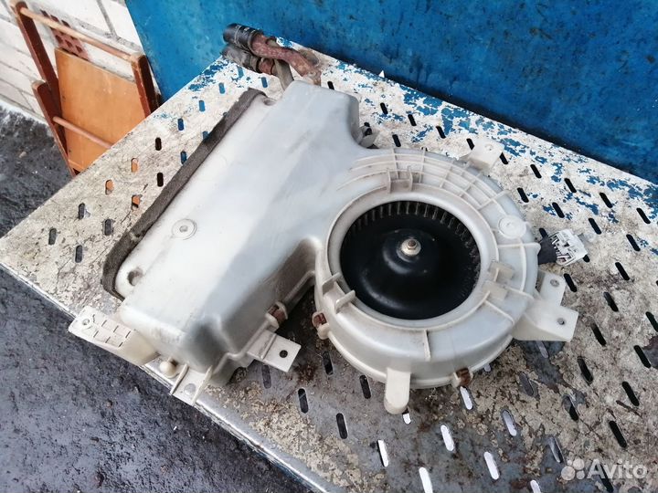 Печка задняя Toyota Hiace Regius Granvia