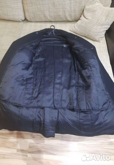 Шерстяное полупальто, с подкладом отстегивающимся