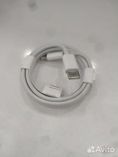 Блок питания apple 20w и шнур type-c-lightning