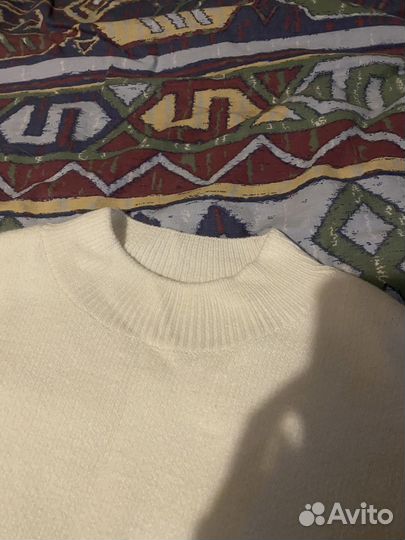 Свитер женский новый 42