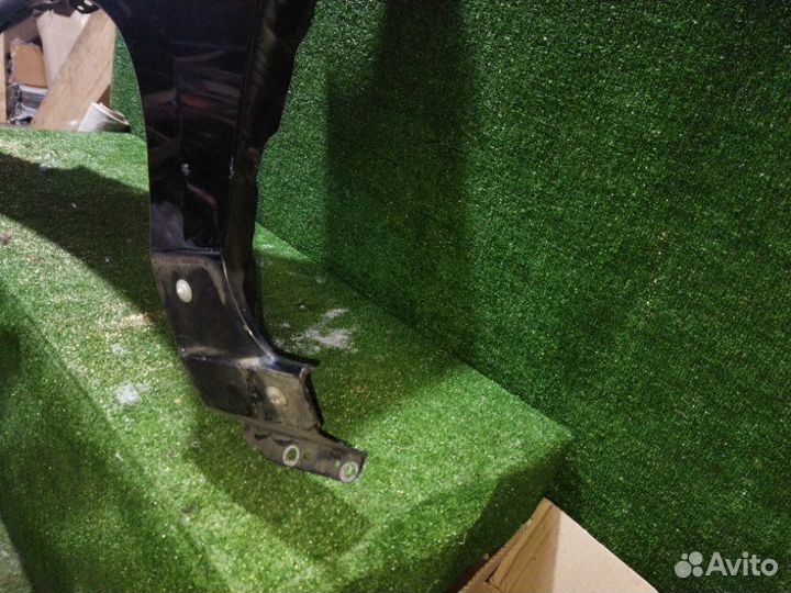 Крыло переднее левое Mazda Demio DY3W