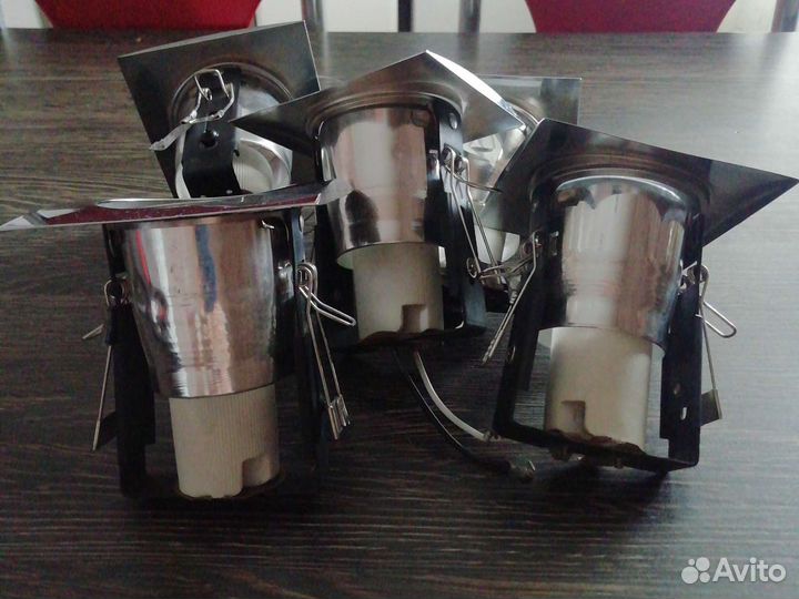 Светильники потолочные 2 шт