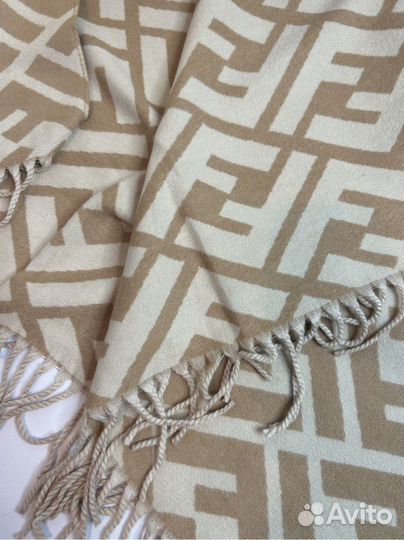 Шарф из кашемира в конверте + пакет Fendi