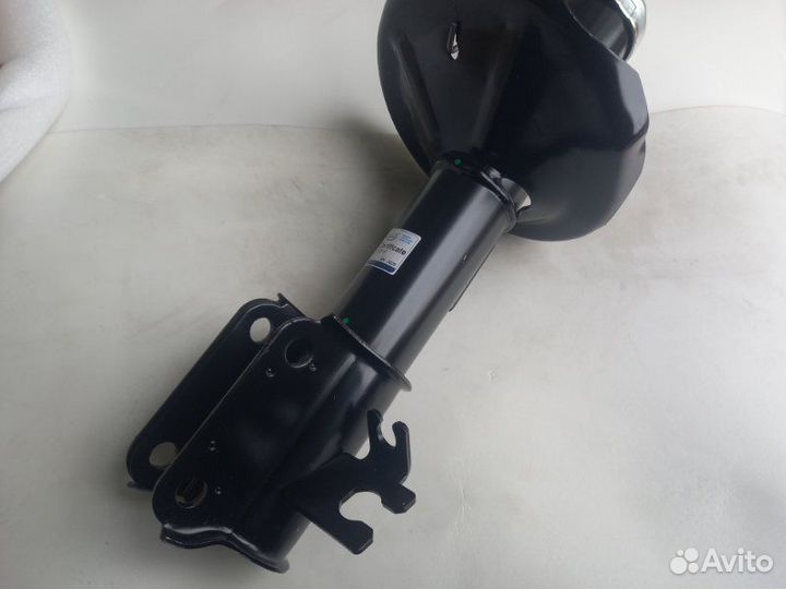 Стойка подвески передняя Chevrolet Lacetti