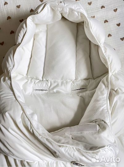 Пуховый конверт Moncler