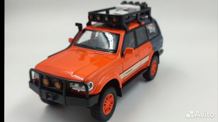 Модель автомобиля Toyota Land Cruiser 80 Off-road