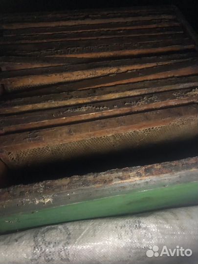 Предметы для пчеловодства