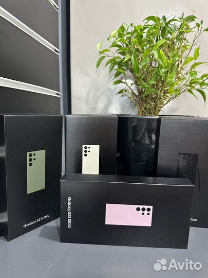 Samsung Galaxy S23 Ultra, 12/256 ГБ