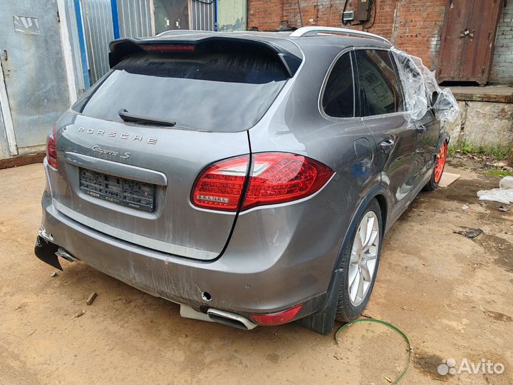 Porsche Cayenne S 4.8 AT, 2010, битый, 150 000 км