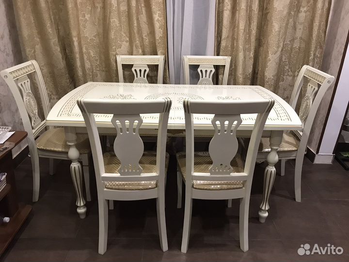 Столовый гарнитур Версаче