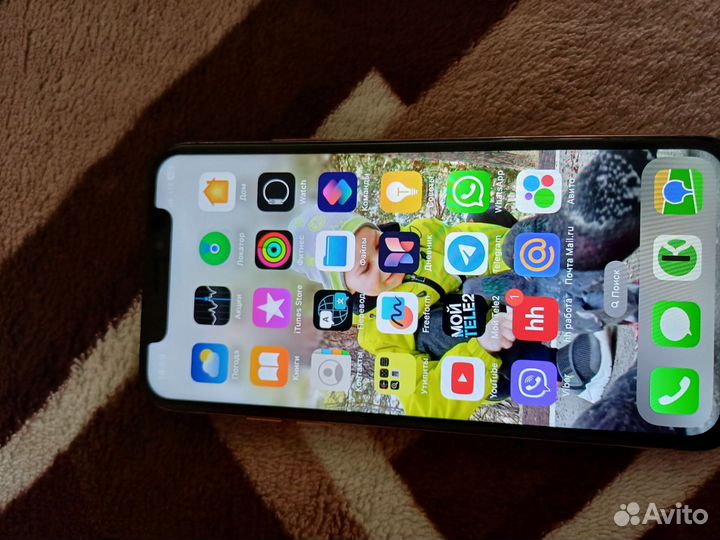 iPhone Xs, 64 ГБ