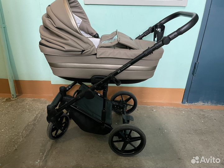 Деская коляска 3 в 1
