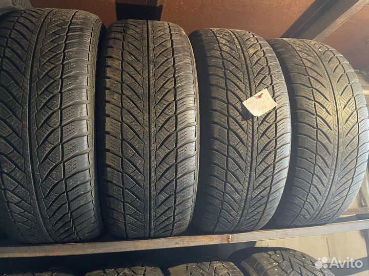 Goodyear UltraGrip Performance 225/55 R17