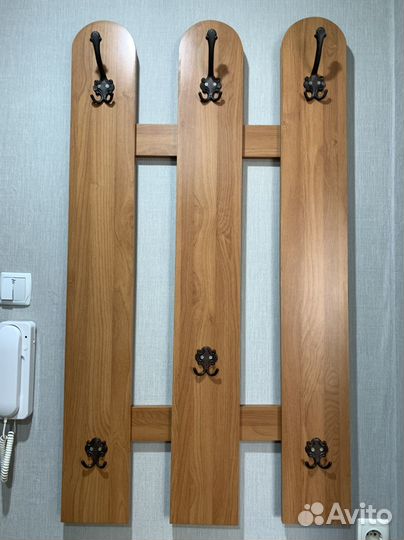 Вешалка в прихожую