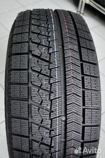 Bridgestone Blizzak Ice 245/45 R18