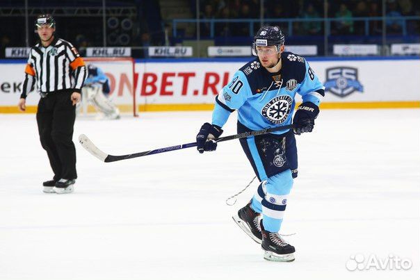 Тренер по хоккею