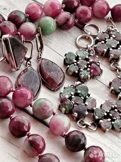 Серебряный набор, браслет и бусы с турмалином