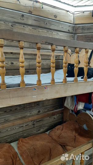 Двухъярусная кровать из массива сосны