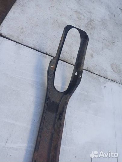 Усилитель переднего бампера Opel Omega B