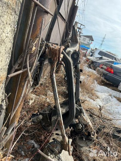 Продам раму land cruiser 200