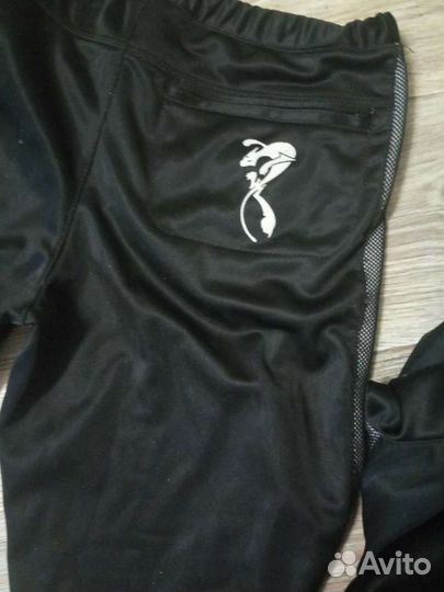 Спортивный костюм женский