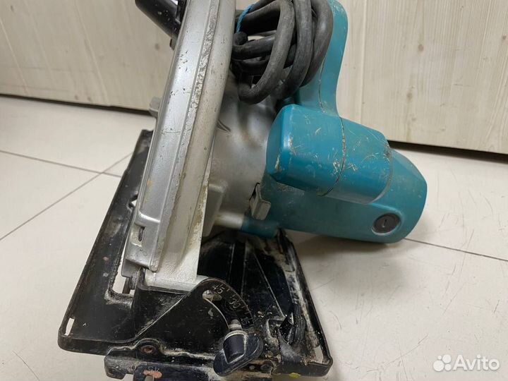 Циркулярная пила Makita 5704R