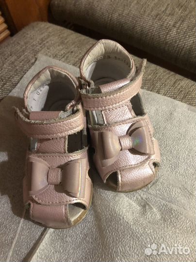 Сандалии для девочки