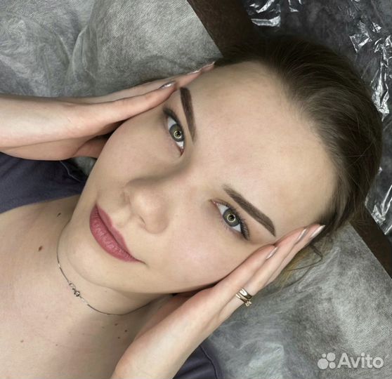 Мастер бровист