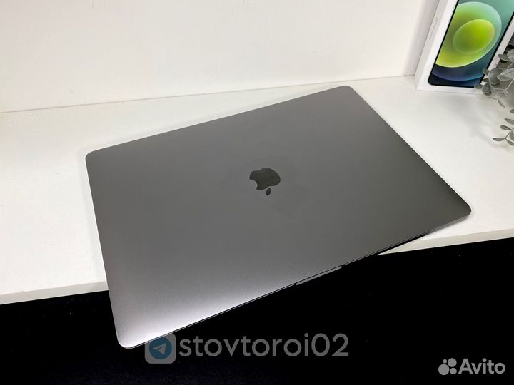 Macbook Pro 15 2017 16/256 touch bar