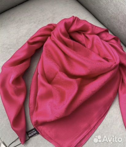 Палантин платок шелков�ый Valentino оттенок Фуксия