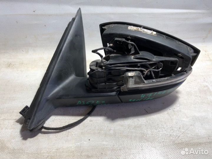 Корпус зеркала передний левый Skoda Karoq