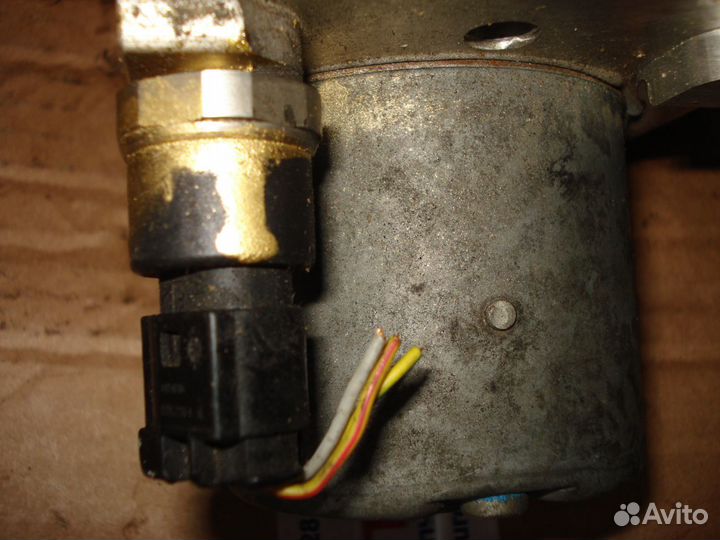 Блок абс 44050-05063 Toyota Avensis T25