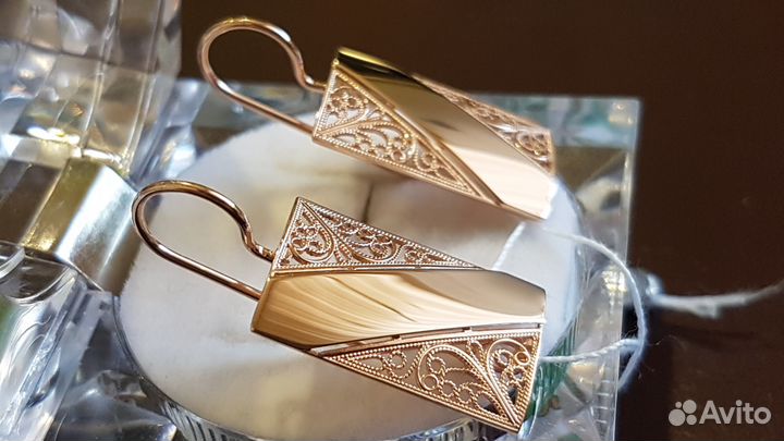 Золотые серьги пластины новые