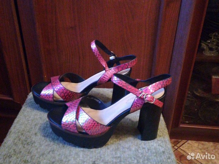 Босоножки женские 36размер