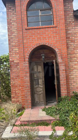 Дом 750 м² на участке 30 сот.