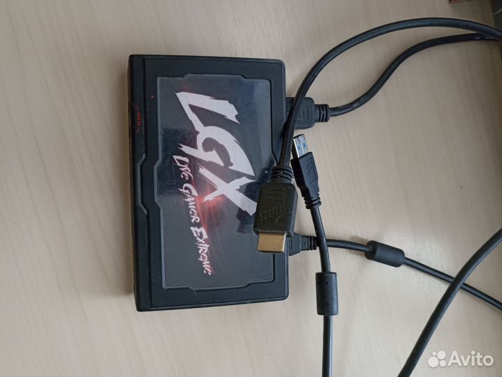 Карта видеозахвата avermedia