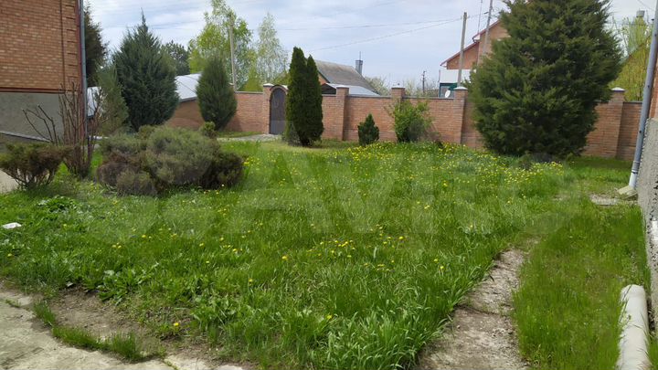 Дом 800 м² на участке 100 сот.